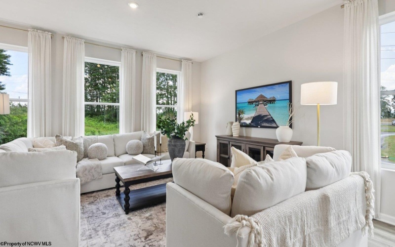 503 Zachwell Circle, Morgantown, West Virginia 26501, 3 Bedrooms Bedrooms, 6 Rooms Rooms,2 BathroomsBathrooms,Single Family Attached,For Sale,Zachwell,10164407