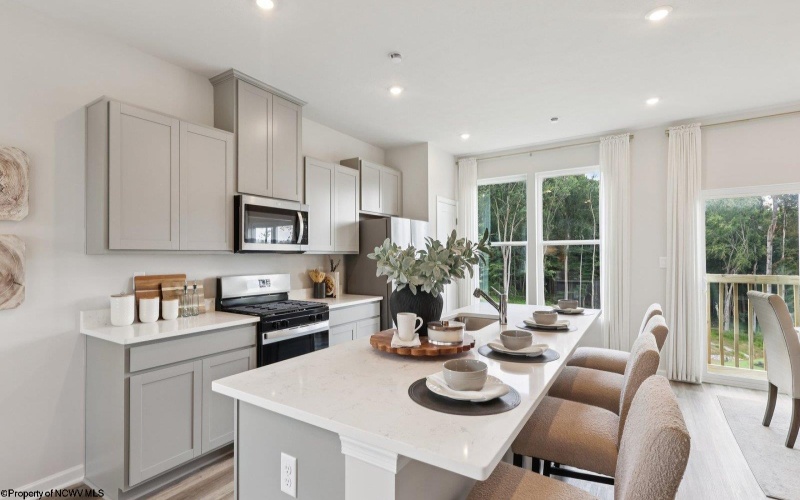 507 Zachwell Circle, Morgantown, West Virginia 26501, 3 Bedrooms Bedrooms, 6 Rooms Rooms,2 BathroomsBathrooms,Single Family Attached,For Sale,Zachwell,10164408