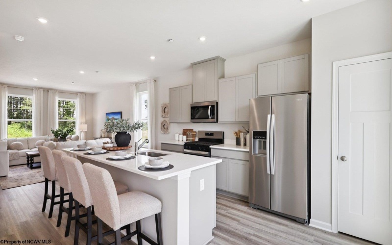 509 Zachwell Circle, Morgantown, West Virginia 26501, 3 Bedrooms Bedrooms, 6 Rooms Rooms,2 BathroomsBathrooms,Single Family Attached,For Sale,Zachwell,10164409