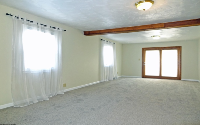 2726 Stewartstown Road, Morgantown, West Virginia 26508, 3 Bedrooms Bedrooms, 6 Rooms Rooms,2 BathroomsBathrooms,Residential Rentals,For Rent,Stewartstown,10164403