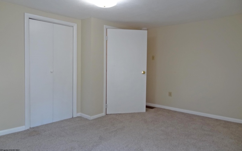 2726 Stewartstown Road, Morgantown, West Virginia 26508, 3 Bedrooms Bedrooms, 6 Rooms Rooms,2 BathroomsBathrooms,Residential Rentals,For Rent,Stewartstown,10164403