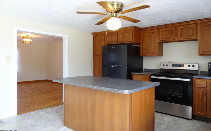 2726 Stewartstown Road, Morgantown, West Virginia 26508, 3 Bedrooms Bedrooms, 6 Rooms Rooms,2 BathroomsBathrooms,Residential Rentals,For Rent,Stewartstown,10164403