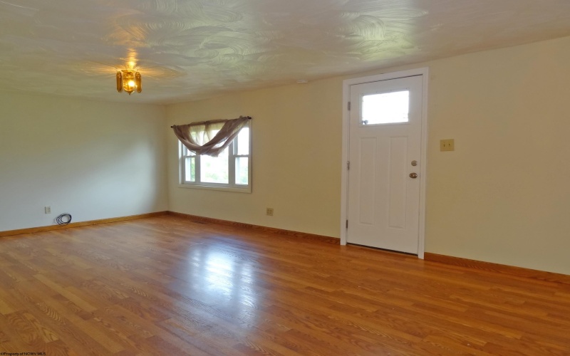 2726 Stewartstown Road, Morgantown, West Virginia 26508, 3 Bedrooms Bedrooms, 6 Rooms Rooms,2 BathroomsBathrooms,Residential Rentals,For Rent,Stewartstown,10164403