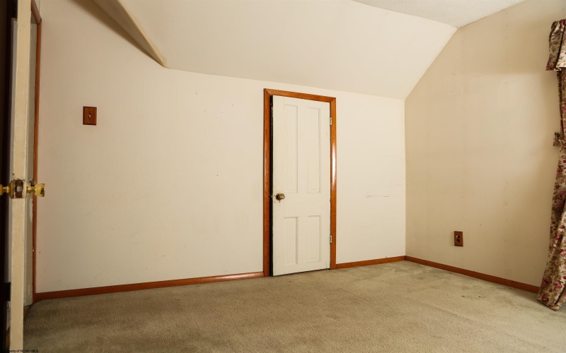 1543 Fairmont Avenue, Clarksburg, West Virginia 26301, 3 Bedrooms Bedrooms, 7 Rooms Rooms,2 BathroomsBathrooms,Single Family Detached,For Sale,Fairmont,10164406