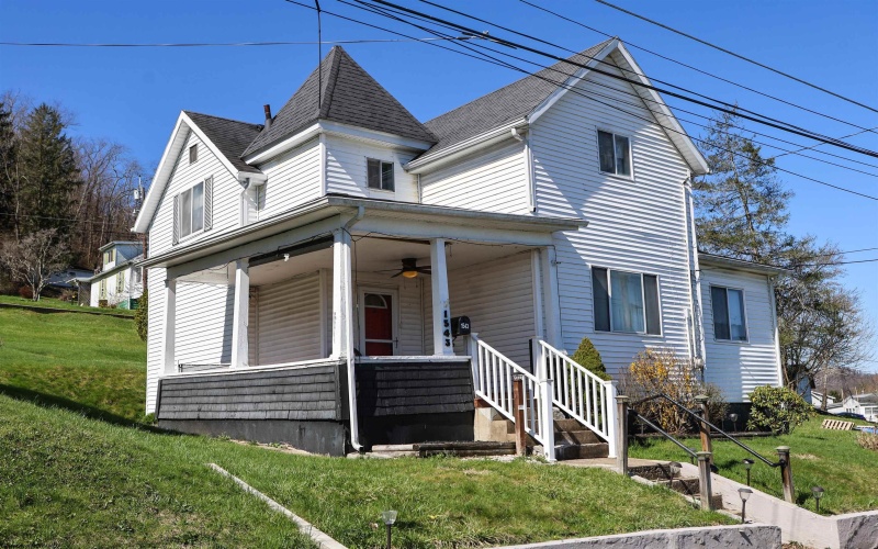 1543 Fairmont Avenue, Clarksburg, West Virginia 26301, 3 Bedrooms Bedrooms, 7 Rooms Rooms,2 BathroomsBathrooms,Single Family Detached,For Sale,Fairmont,10164406