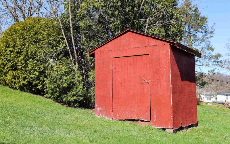 1543 Fairmont Avenue, Clarksburg, West Virginia 26301, 3 Bedrooms Bedrooms, 7 Rooms Rooms,2 BathroomsBathrooms,Single Family Detached,For Sale,Fairmont,10164406