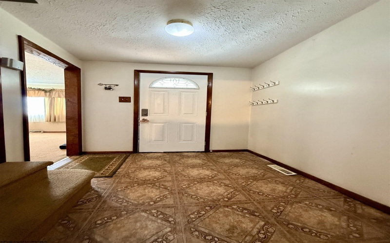 1543 Fairmont Avenue, Clarksburg, West Virginia 26301, 3 Bedrooms Bedrooms, 7 Rooms Rooms,2 BathroomsBathrooms,Single Family Detached,For Sale,Fairmont,10164406