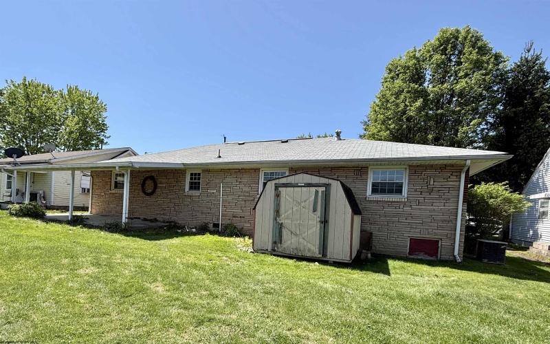 232 Johnson Avenue, Bridgeport, West Virginia 26330, 3 Bedrooms Bedrooms, 7 Rooms Rooms,1 BathroomBathrooms,Single Family Detached,For Sale,Johnson,10164405