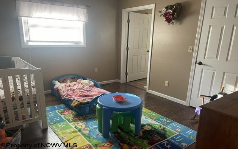 54 Grove Avenue, Reedsville, West Virginia 26547, 3 Bedrooms Bedrooms, 6 Rooms Rooms,4 BathroomsBathrooms,Single Family Detached,For Sale,Grove,10164402