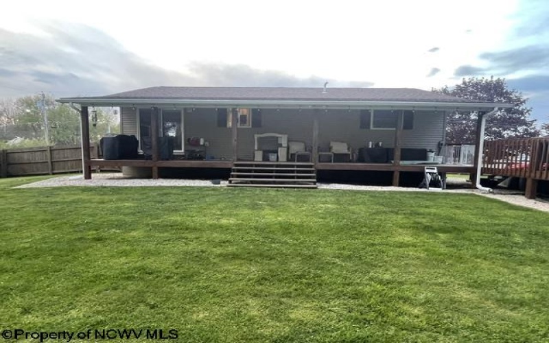 54 Grove Avenue, Reedsville, West Virginia 26547, 3 Bedrooms Bedrooms, 6 Rooms Rooms,4 BathroomsBathrooms,Single Family Detached,For Sale,Grove,10164402