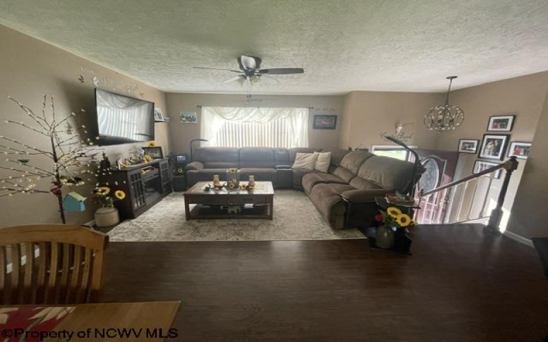 54 Grove Avenue, Reedsville, West Virginia 26547, 3 Bedrooms Bedrooms, 6 Rooms Rooms,4 BathroomsBathrooms,Single Family Detached,For Sale,Grove,10164402