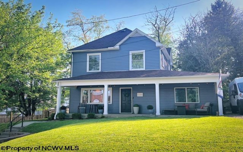 526 Newton Street, Fairmont, West Virginia 26554, 3 Bedrooms Bedrooms, 8 Rooms Rooms,2 BathroomsBathrooms,Single Family Detached,For Sale,Newton,10164410