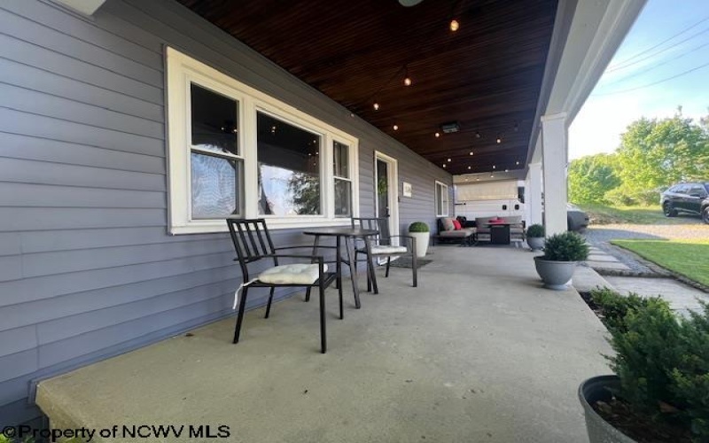 526 Newton Street, Fairmont, West Virginia 26554, 3 Bedrooms Bedrooms, 8 Rooms Rooms,2 BathroomsBathrooms,Single Family Detached,For Sale,Newton,10164410