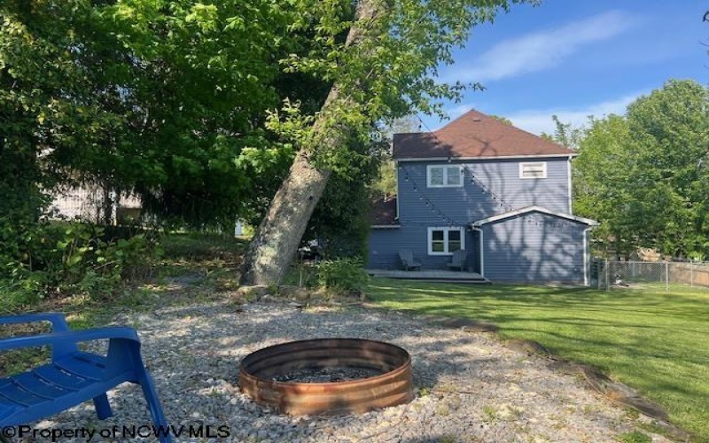 526 Newton Street, Fairmont, West Virginia 26554, 3 Bedrooms Bedrooms, 8 Rooms Rooms,2 BathroomsBathrooms,Single Family Detached,For Sale,Newton,10164410