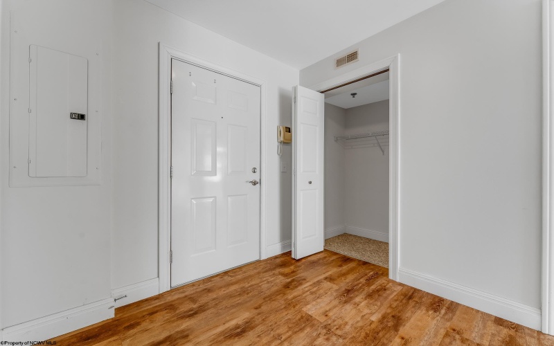 999 West Run Road, Morgantown, West Virginia 26508, 2 Bedrooms Bedrooms, 4 Rooms Rooms,2 BathroomsBathrooms,Single Family Attached,For Sale,West Run,10164414