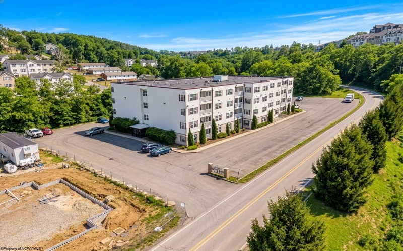 999 West Run Road, Morgantown, West Virginia 26508, 2 Bedrooms Bedrooms, 4 Rooms Rooms,2 BathroomsBathrooms,Single Family Attached,For Sale,West Run,10164414