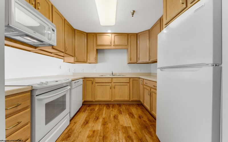 999 West Run Road, Morgantown, West Virginia 26508, 2 Bedrooms Bedrooms, 4 Rooms Rooms,2 BathroomsBathrooms,Single Family Attached,For Sale,West Run,10164414