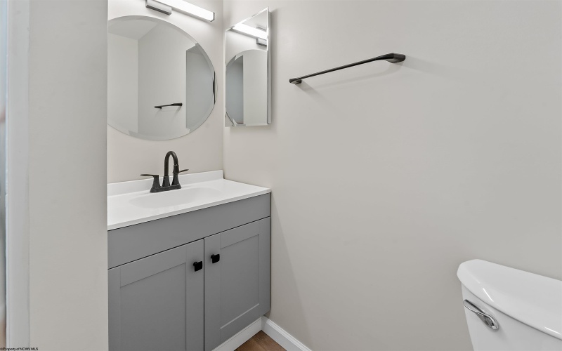 484 Inglewood Boulevard, Morgantown, West Virginia 26505, ,Multi-unit/income,For Sale,Inglewood,10164418