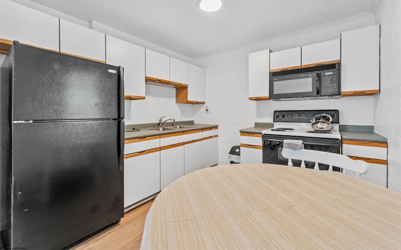 484 Inglewood Boulevard, Morgantown, West Virginia 26505, ,Multi-unit/income,For Sale,Inglewood,10164418