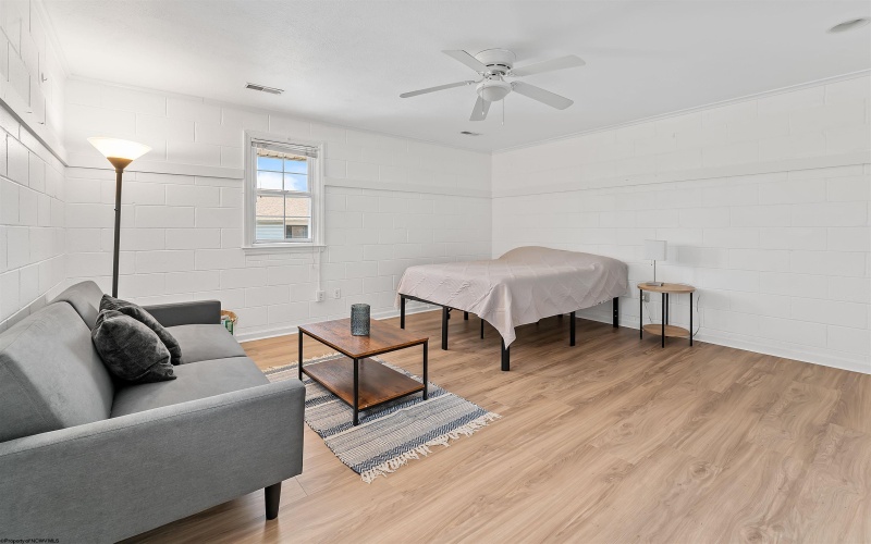 484 Inglewood Boulevard, Morgantown, West Virginia 26505, ,Multi-unit/income,For Sale,Inglewood,10164418