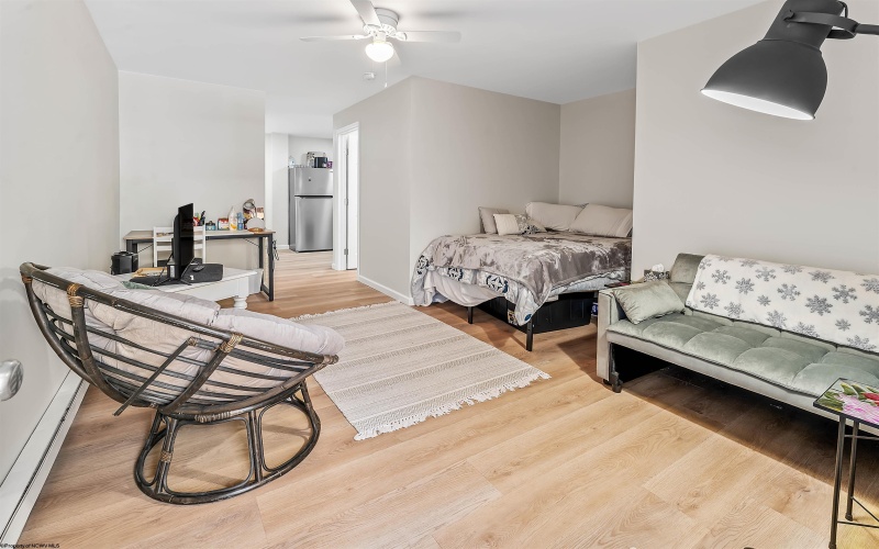 484 Inglewood Boulevard, Morgantown, West Virginia 26505, ,Multi-unit/income,For Sale,Inglewood,10164418