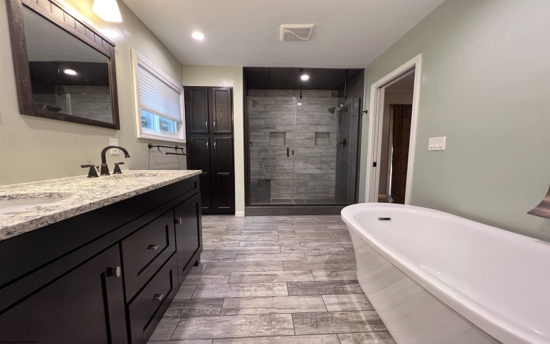 3329 Collins Ferry Road, Morgantown, West Virginia 26505, 4 Bedrooms Bedrooms, 11 Rooms Rooms,4 BathroomsBathrooms,Residential Rentals,For Rent,Collins Ferry,10164417