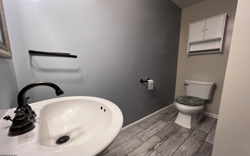 3329 Collins Ferry Road, Morgantown, West Virginia 26505, 4 Bedrooms Bedrooms, 11 Rooms Rooms,4 BathroomsBathrooms,Residential Rentals,For Rent,Collins Ferry,10164417