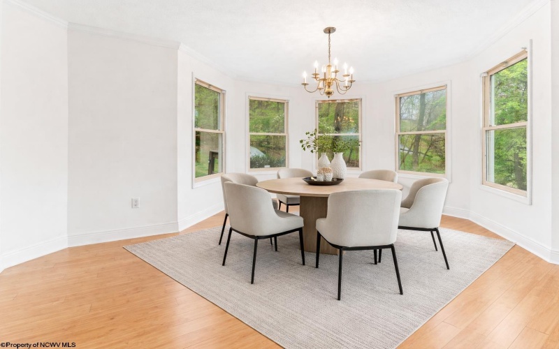 4673 Shadyside Lane, Morgantown, West Virginia 26508, 5 Bedrooms Bedrooms, 10 Rooms Rooms,4 BathroomsBathrooms,Residential Rentals,For Rent,Shadyside,10164421