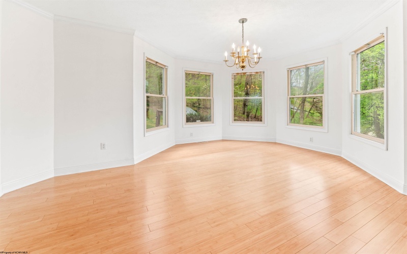 4673 Shadyside Lane, Morgantown, West Virginia 26508, 5 Bedrooms Bedrooms, 10 Rooms Rooms,4 BathroomsBathrooms,Residential Rentals,For Rent,Shadyside,10164421