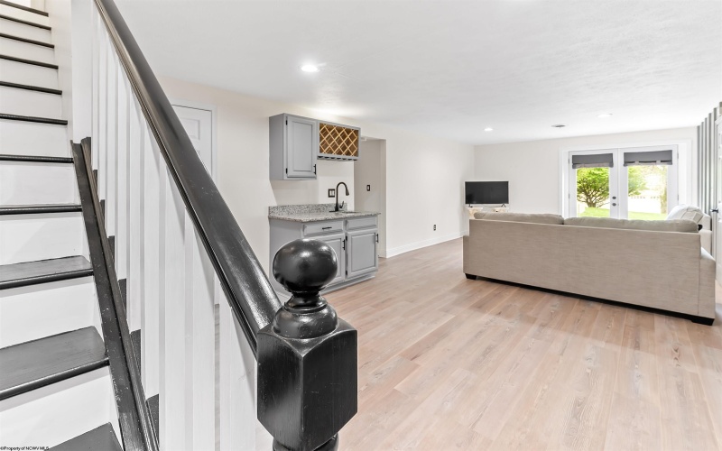 4673 Shadyside Lane, Morgantown, West Virginia 26508, 5 Bedrooms Bedrooms, 10 Rooms Rooms,4 BathroomsBathrooms,Residential Rentals,For Rent,Shadyside,10164421