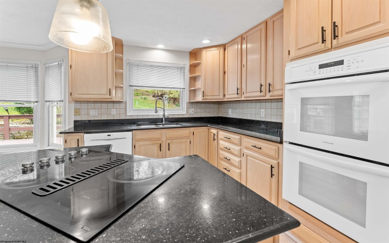 4673 Shadyside Lane, Morgantown, West Virginia 26508, 5 Bedrooms Bedrooms, 10 Rooms Rooms,4 BathroomsBathrooms,Residential Rentals,For Rent,Shadyside,10164421