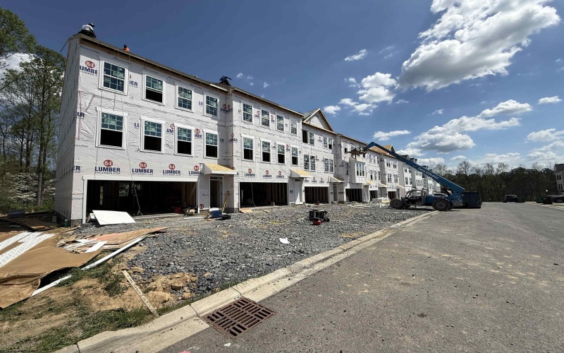 65 Dover Court, Bridgeport, West Virginia 26330, 3 Bedrooms Bedrooms, 7 Rooms Rooms,3 BathroomsBathrooms,Single Family Attached,For Sale,Dover,10164431