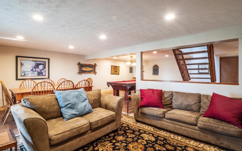 699 Ridge Road, Davis, West Virginia 26260, 4 Bedrooms Bedrooms, 7 Rooms Rooms,4 BathroomsBathrooms,Single Family Detached,For Sale,Ridge,10164432