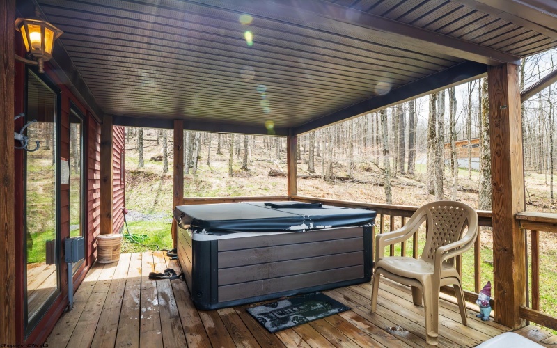 699 Ridge Road, Davis, West Virginia 26260, 4 Bedrooms Bedrooms, 7 Rooms Rooms,4 BathroomsBathrooms,Single Family Detached,For Sale,Ridge,10164432