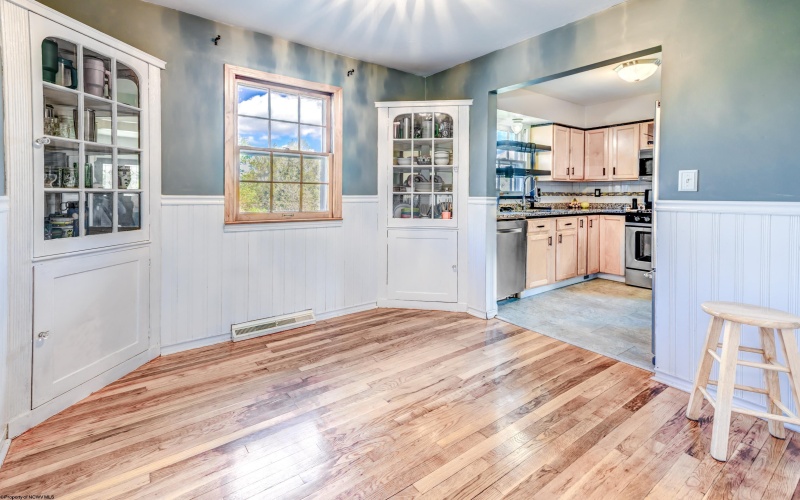 525 Woodhaven Drive, Morgantown, West Virginia 26505, 3 Bedrooms Bedrooms, 8 Rooms Rooms,2 BathroomsBathrooms,Single Family Detached,For Sale,Woodhaven,10164429