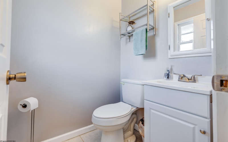 525 Woodhaven Drive, Morgantown, West Virginia 26505, 3 Bedrooms Bedrooms, 8 Rooms Rooms,2 BathroomsBathrooms,Single Family Detached,For Sale,Woodhaven,10164429