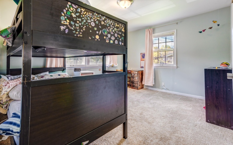 525 Woodhaven Drive, Morgantown, West Virginia 26505, 3 Bedrooms Bedrooms, 8 Rooms Rooms,2 BathroomsBathrooms,Single Family Detached,For Sale,Woodhaven,10164429