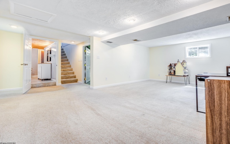 525 Woodhaven Drive, Morgantown, West Virginia 26505, 3 Bedrooms Bedrooms, 8 Rooms Rooms,2 BathroomsBathrooms,Single Family Detached,For Sale,Woodhaven,10164429