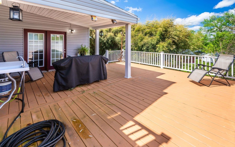 525 Woodhaven Drive, Morgantown, West Virginia 26505, 3 Bedrooms Bedrooms, 8 Rooms Rooms,2 BathroomsBathrooms,Single Family Detached,For Sale,Woodhaven,10164429