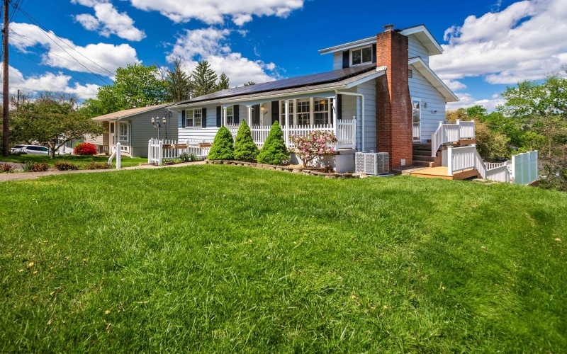 525 Woodhaven Drive, Morgantown, West Virginia 26505, 3 Bedrooms Bedrooms, 8 Rooms Rooms,2 BathroomsBathrooms,Single Family Detached,For Sale,Woodhaven,10164429