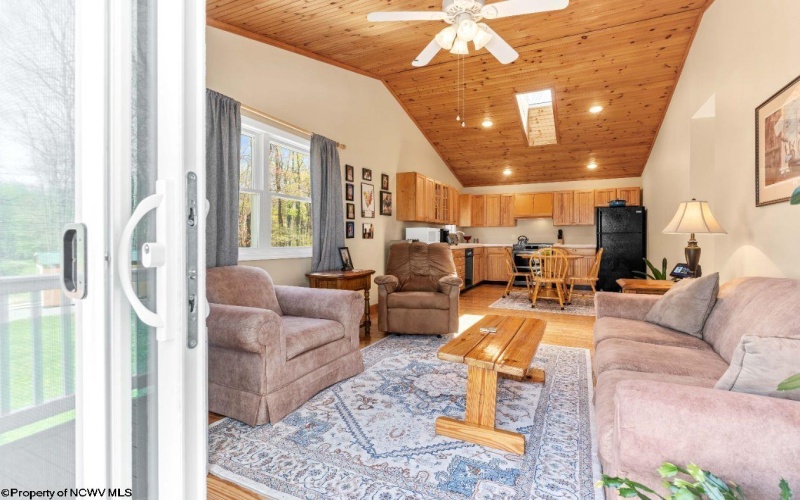 1263 Moccasin Rocks Road, Bruceton Mills, West Virginia 26525, 3 Bedrooms Bedrooms, 6 Rooms Rooms,2 BathroomsBathrooms,Single Family Detached,For Sale,Moccasin Rocks,10164427