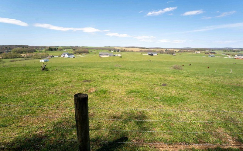 1263 Moccasin Rocks Road, Bruceton Mills, West Virginia 26525, 3 Bedrooms Bedrooms, 6 Rooms Rooms,2 BathroomsBathrooms,Single Family Detached,For Sale,Moccasin Rocks,10164427