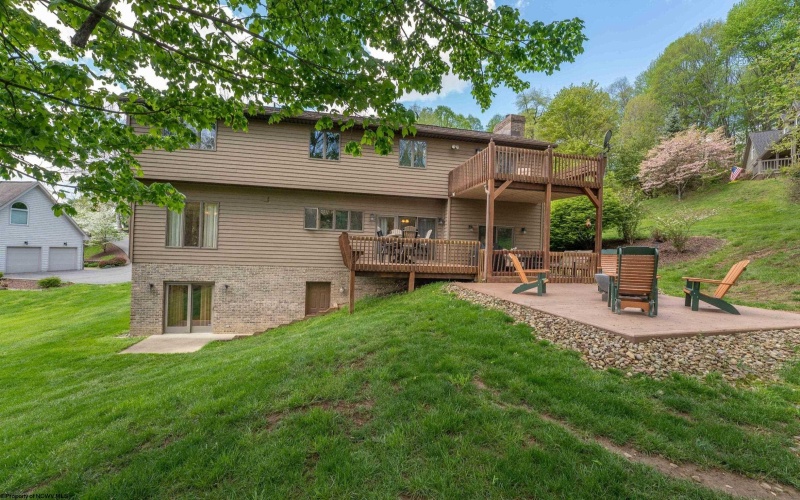 3726 Swallowtail Drive, Morgantown, West Virginia 26508, 3 Bedrooms Bedrooms, 8 Rooms Rooms,3 BathroomsBathrooms,Single Family Detached,For Sale,Swallowtail,10164413