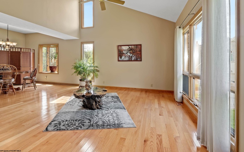 3726 Swallowtail Drive, Morgantown, West Virginia 26508, 3 Bedrooms Bedrooms, 8 Rooms Rooms,3 BathroomsBathrooms,Single Family Detached,For Sale,Swallowtail,10164413