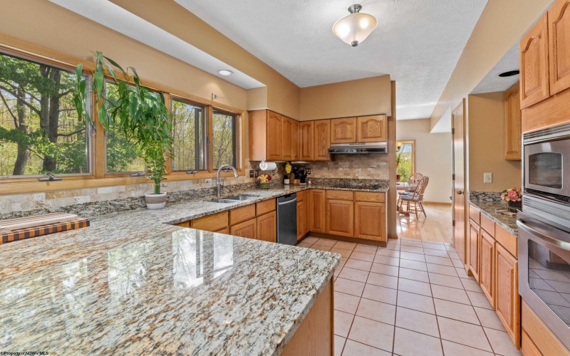 3726 Swallowtail Drive, Morgantown, West Virginia 26508, 3 Bedrooms Bedrooms, 8 Rooms Rooms,3 BathroomsBathrooms,Single Family Detached,For Sale,Swallowtail,10164413