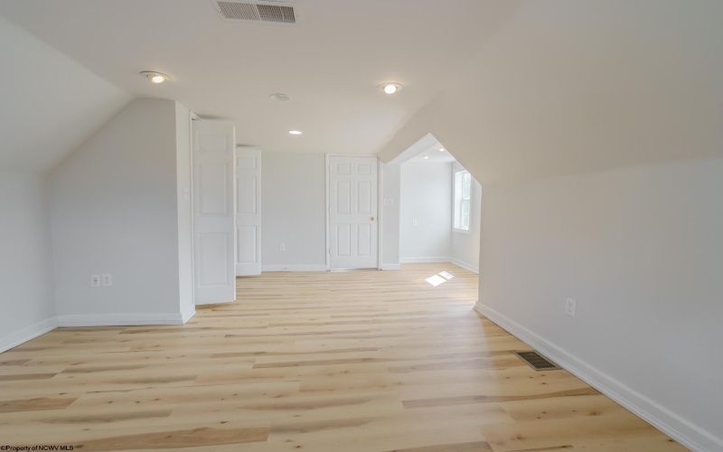 1615 Mary Lou Retton Drive, Fairmont, West Virginia 26554, 3 Bedrooms Bedrooms, 8 Rooms Rooms,2 BathroomsBathrooms,Single Family Detached,For Sale,Mary Lou Retton,10164411