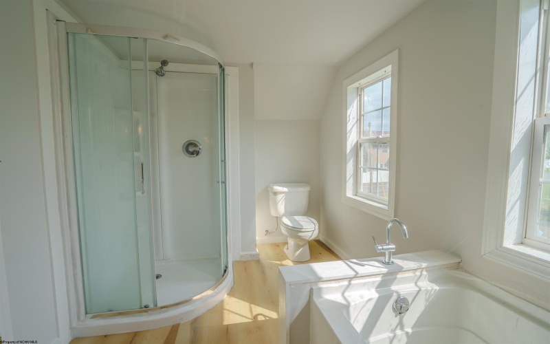 1615 Mary Lou Retton Drive, Fairmont, West Virginia 26554, 3 Bedrooms Bedrooms, 8 Rooms Rooms,2 BathroomsBathrooms,Single Family Detached,For Sale,Mary Lou Retton,10164411