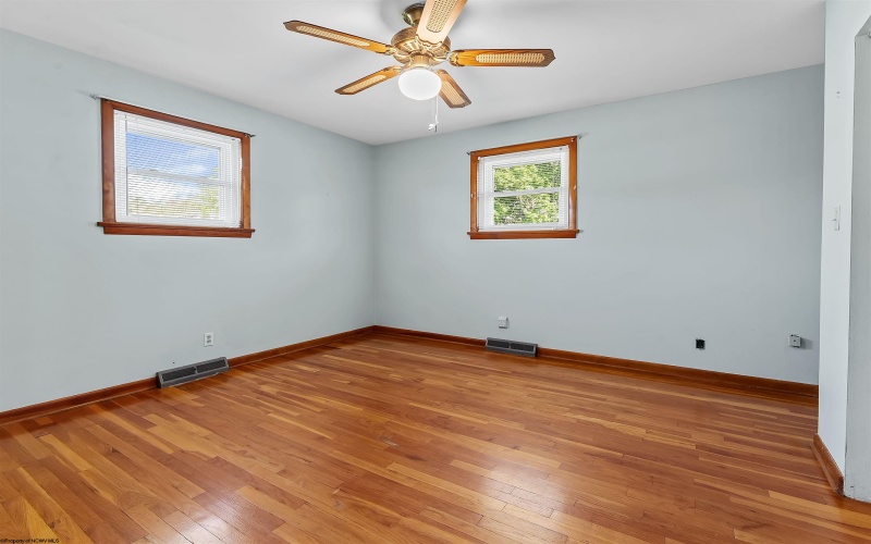 1000 Morningside Drive, Morgantown, West Virginia 26508, 5 Bedrooms Bedrooms, 6 Rooms Rooms,2 BathroomsBathrooms,Single Family Detached,For Sale,Morningside,10164424