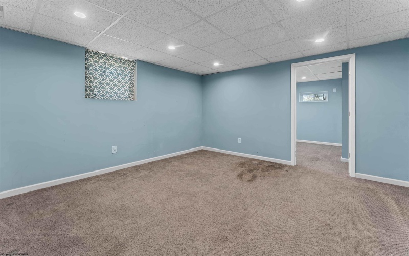 1000 Morningside Drive, Morgantown, West Virginia 26508, 5 Bedrooms Bedrooms, 6 Rooms Rooms,2 BathroomsBathrooms,Single Family Detached,For Sale,Morningside,10164424