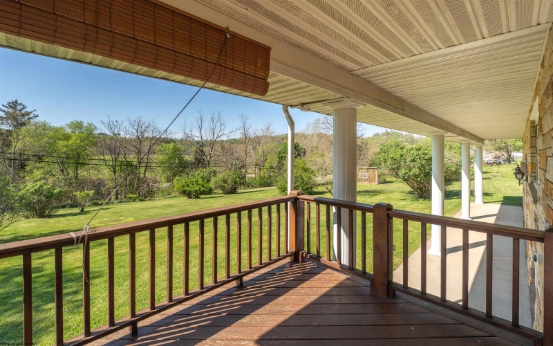 1000 Morningside Drive, Morgantown, West Virginia 26508, 5 Bedrooms Bedrooms, 6 Rooms Rooms,2 BathroomsBathrooms,Single Family Detached,For Sale,Morningside,10164424